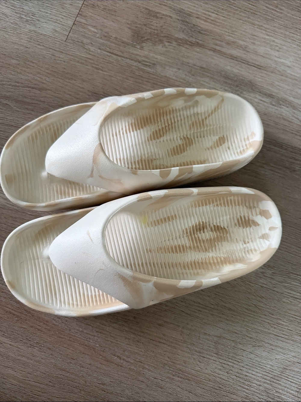 Nike Women's Cream Marble Slide Sandals